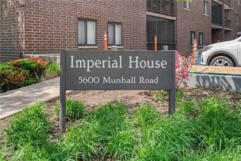 5600 Munhall Rd, Squirrel Hill, PA 15217