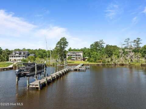 506 Long Point Road, Chocowinity, NC 27817