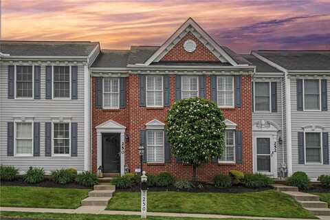 250 Overlook Ct, Robinson, PA 15108