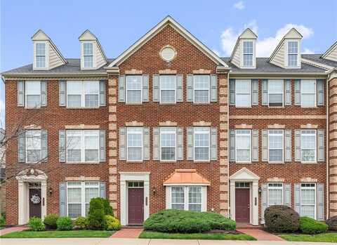 3005 Village Run Rd, Pine Grv Mls, PA 15090