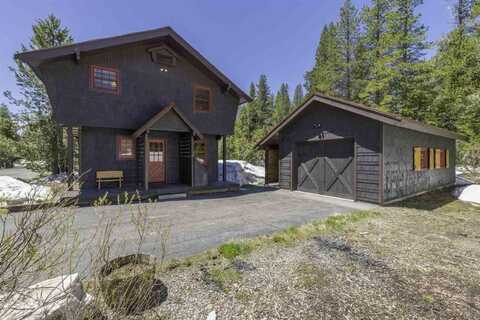 5503 Hemlock Drive, Soda Springs, CA 95728