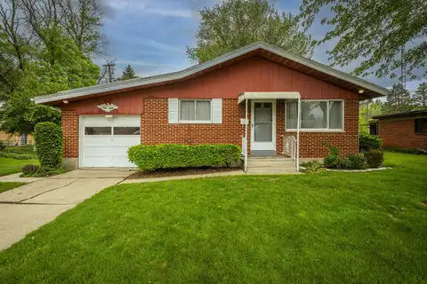 2172 Stocker Drive, Dayton, OH 45429
