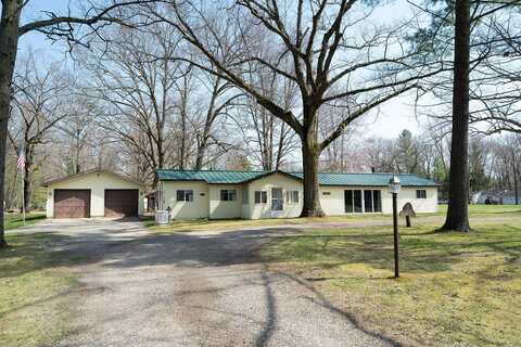 3222 E Houghton Lake Drive, Houghton Lake, MI 48629