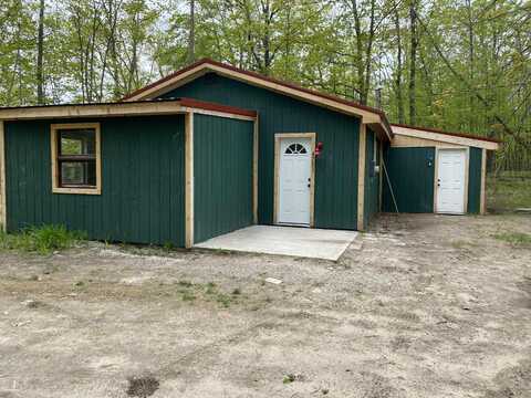 4231 Long Lake Road, Cheboygan, MI 49721