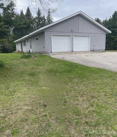4815 N Southside Rd, Manistique, MI 49854