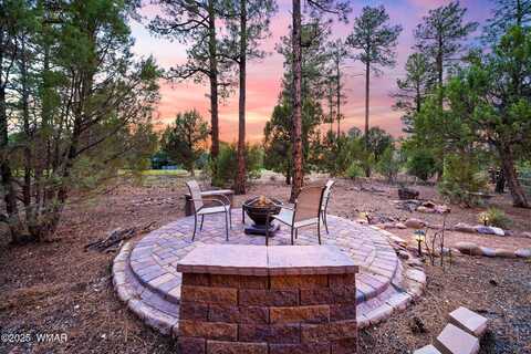 420 N Retreat Way, Show Low, AZ 85901
