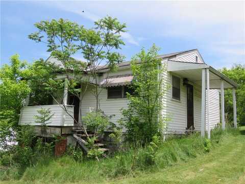 14 Easton Street, Smith, PA 15021