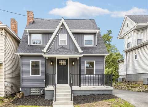 421 W College St, Canonsburg, PA 15317