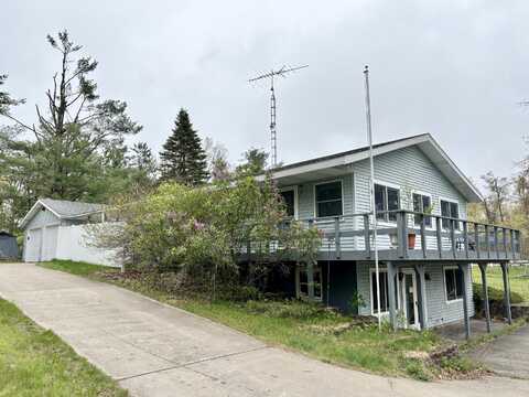 5356 Spruce Drive, Lewiston, MI 49756