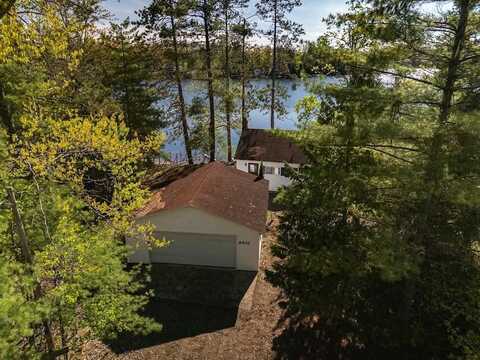 8502 Lake Nettie Road, Hawks, MI 49743