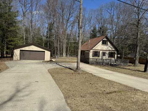 6541 Clearbrook Drive, Saint Helen, MI 48656
