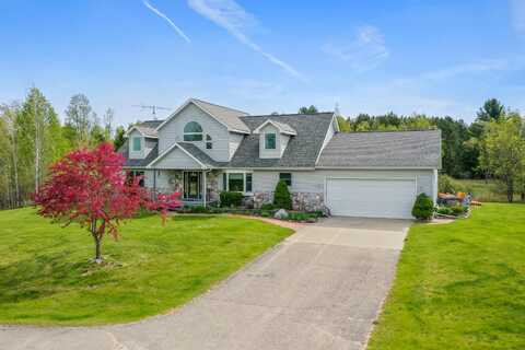 201 Country Court, Houghton Lake, MI 48629