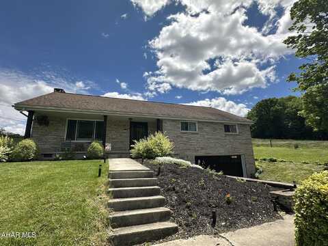 2348 Raystown Road, Everett, PA 15537
