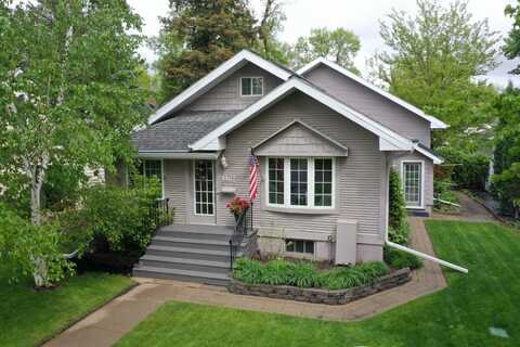 1407 S 2nd Street, Aberdeen, SD 57401