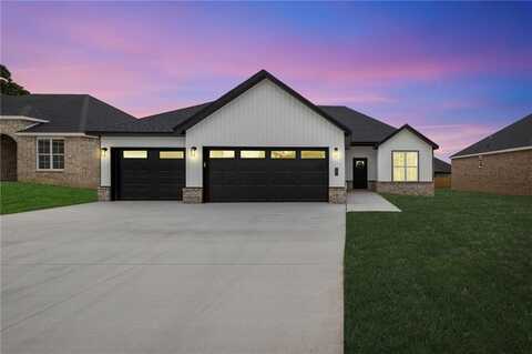 881 E Buchanan ST, Prairie Grove, AR 72753