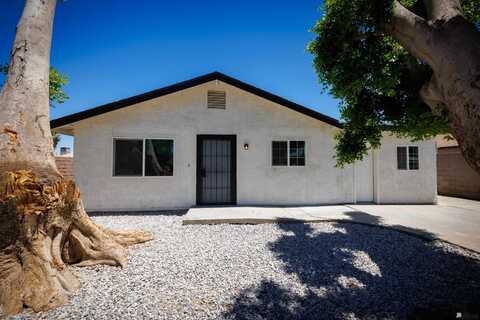 8361 S APACHE LN, Yuma, AZ 85364