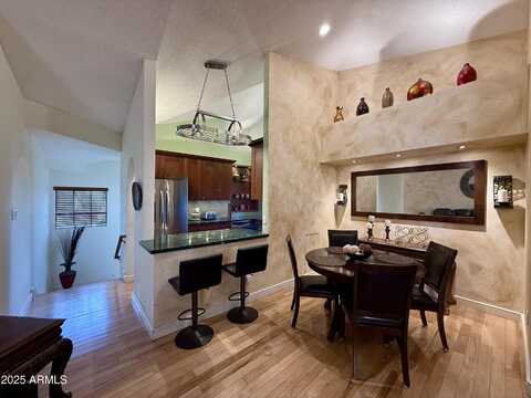 10301 N 70TH Street, Paradise Valley, AZ 85253