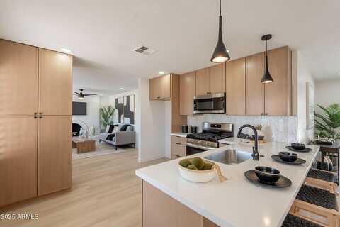 1720 W BEHREND Drive, Phoenix, AZ 85027