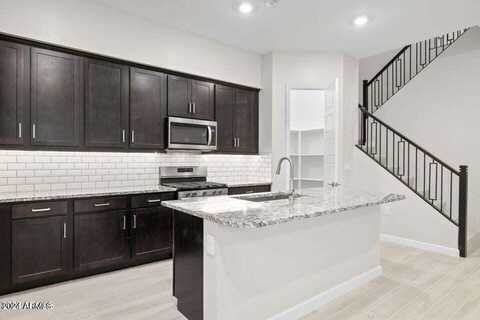 5062 E HARTFORD Avenue, Scottsdale, AZ 85254