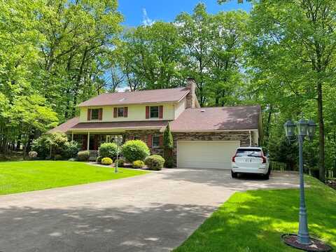 23 Woodland Drive, Oil City, PA 16301