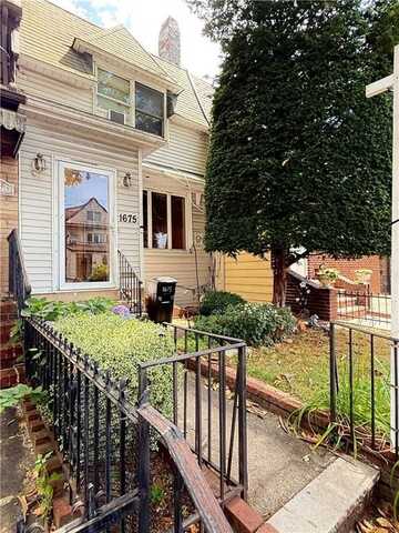 1675 72nd Street, Brooklyn, NY 11204