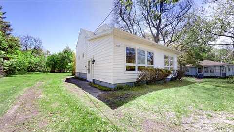 7847 Erie Road, Evans, NY 14047