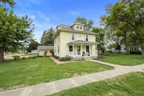 1215 N 6th Street, David City, NE 68632