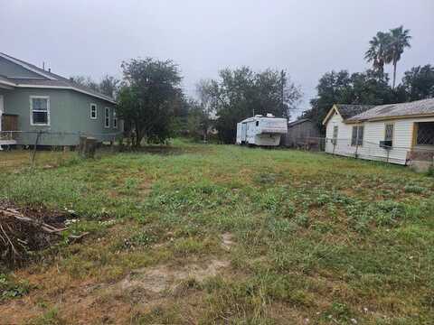 912 Dakota Street, Robstown, TX 78380