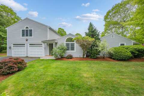 10 Neshobe Road, Mashpee, MA 02649