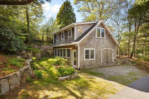 71 Oyster Pond Road, Falmouth, MA 02540