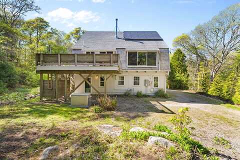 71 Oyster Pond Road, Falmouth, MA 02540