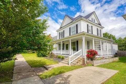 12 W South Street, Jackson, OH 45640