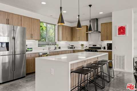 1344 Douglas St, Los Angeles, CA 90026