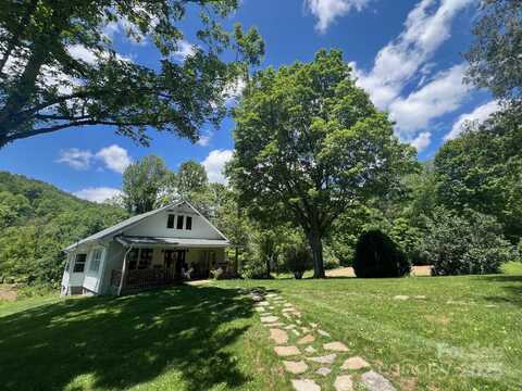 83 Kimberly Lane, Newland, NC 28657