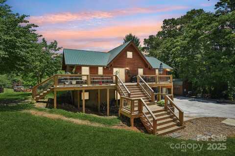 65 E Dream Street, Hendersonville, NC 28792