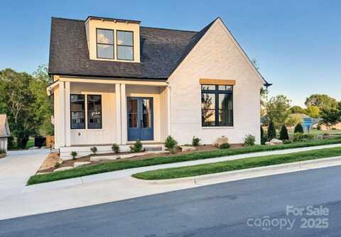 10 Hidden Pond Lane, Brevard, NC 28712