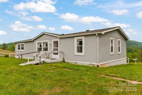 112 Melody Street, Clyde, NC 28721