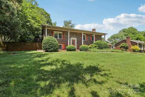 5626 Sandhurst Road, Hickory, NC 28602