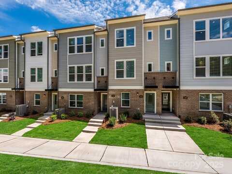 1120 Bismuth Lane, Charlotte, NC 28211