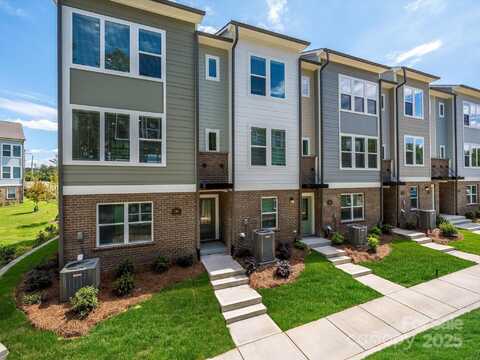1104 Bismuth Lane, Charlotte, NC 28211