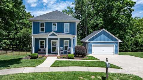 1067 33rd Avenue Loop NE, Hickory, NC 28601