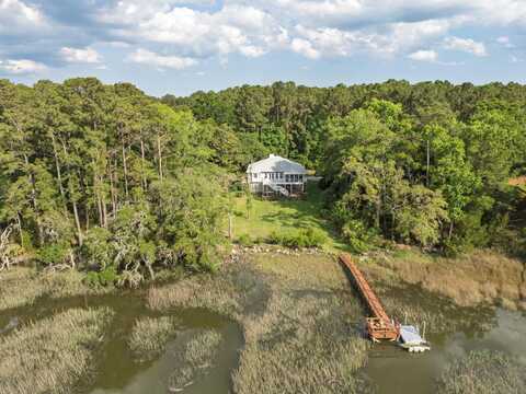 8346 Chisolm Plantation Road, Edisto Island, SC 29438