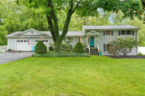 276 Sarah Circle, Orange, CT 06477