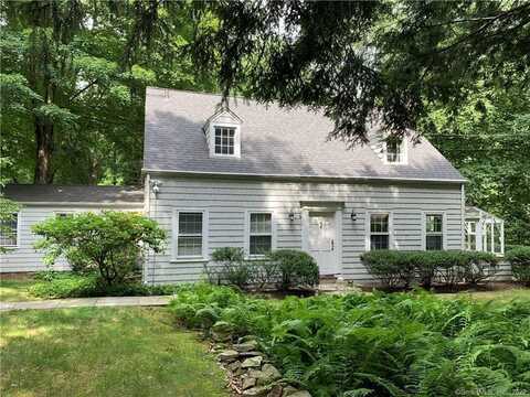 591 Valley Road, New Canaan, CT 06840