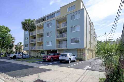 732 N Halifax Avenue, Daytona Beach, FL 32118