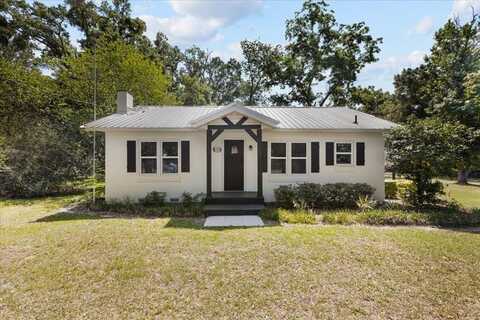 914 Main St, Trenton, FL 32693