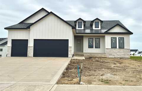270 NW Montego Court, Waukee, IA 50263