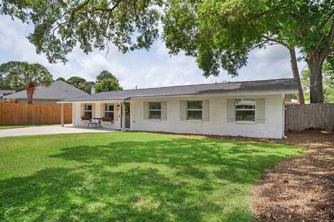303 NE Ohio Place, Fort Walton Beach, FL 32548