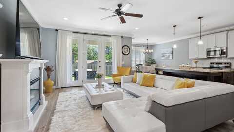 880 Lowery Drive, Fort Walton Beach, FL 32547