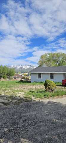 384 Royal Oak Drive, Spring Creek, NV 89815